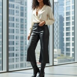 krisa Faux Leather Cropped Pants Wide‎ Leg Black Size XS Side Zip EUC